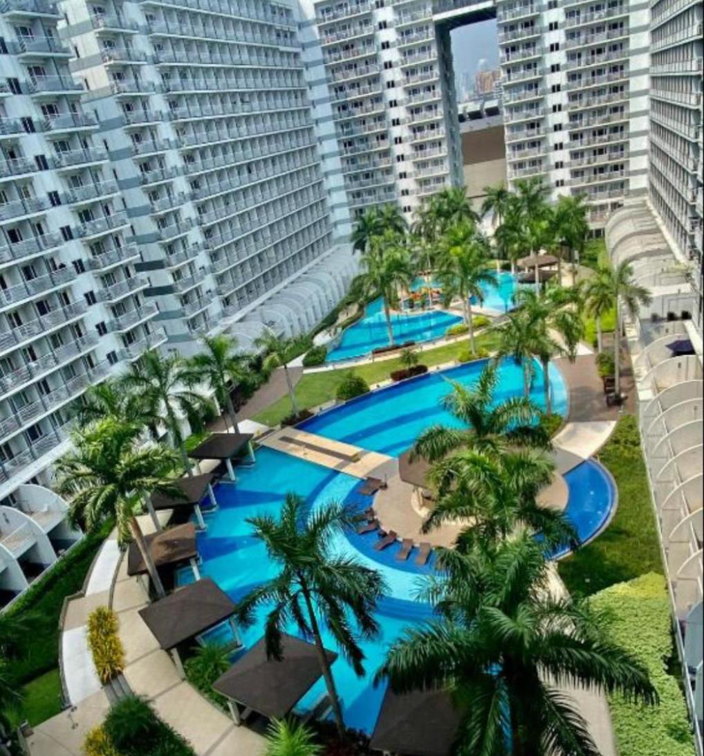 Studio, 1 Bedroom With Balcony, With Own Kitchen And Washing Machine, Cook And Wash Clothes, Pool View Or View, In Pasay Manila, Walking Distance To Mall Of And Bay, And 20mins Drive In Airport,shore Or Shell Manila